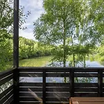 Mansion With Garden View *