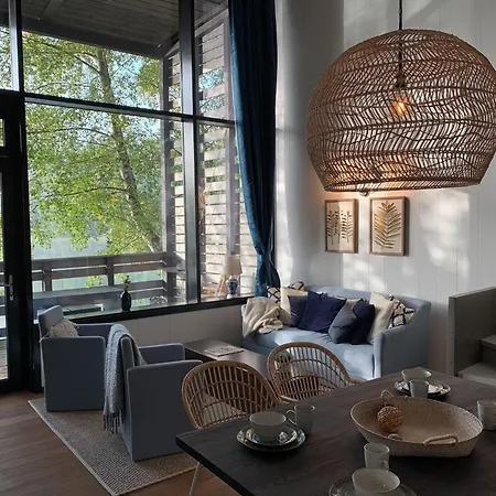 Vakantiehuis Mansion With Garden View