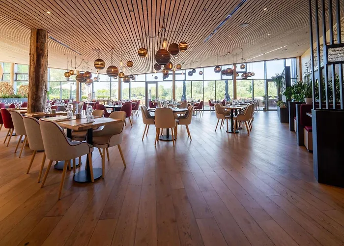 Mansion With Garden View * Antoing